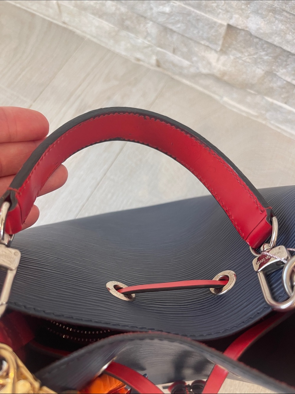Louis Vuitton Epi Blue and Red Tote with two charms of scarf and chain Authentic - Picture 6 of 16